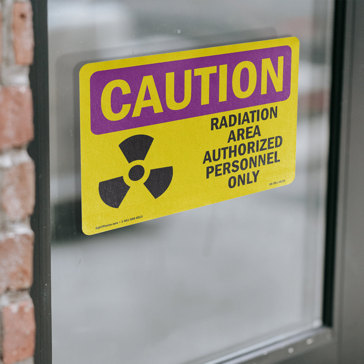 Authorized Personnel Only Spanish