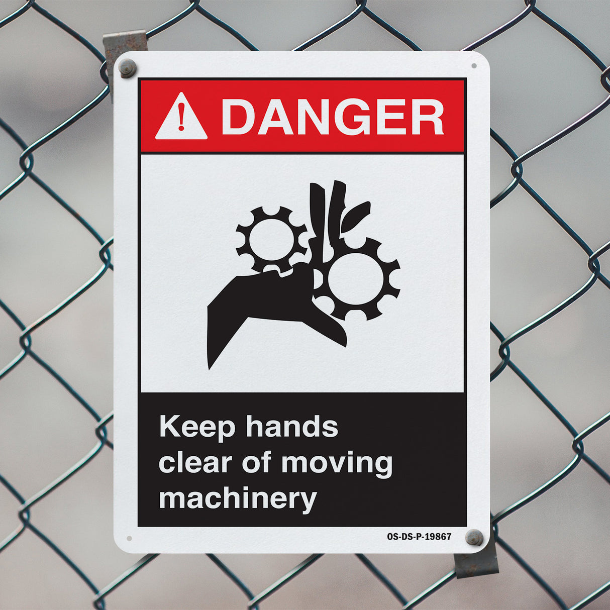 Keep Hands Clear Of Moving Machinery