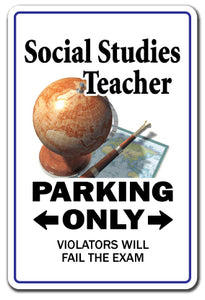 SOCIAL STUDIES TEACHER Sign
