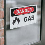Gas