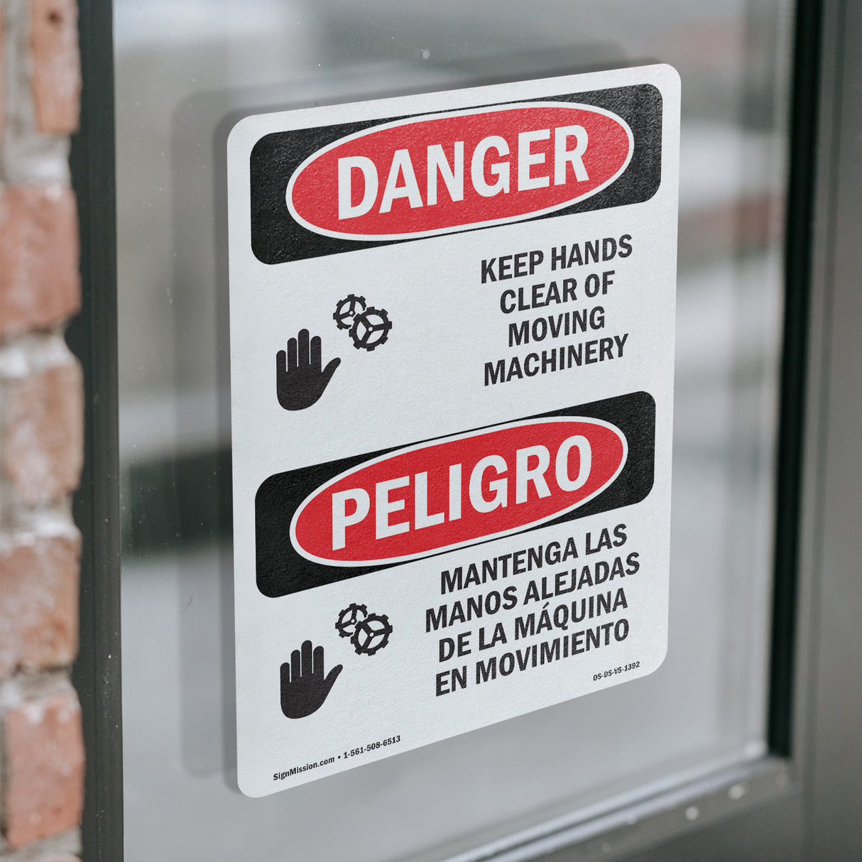 Keep Hands Clear Of Moving Machinery