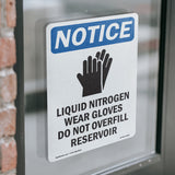 Liquid Nitrogen Wear Gloves