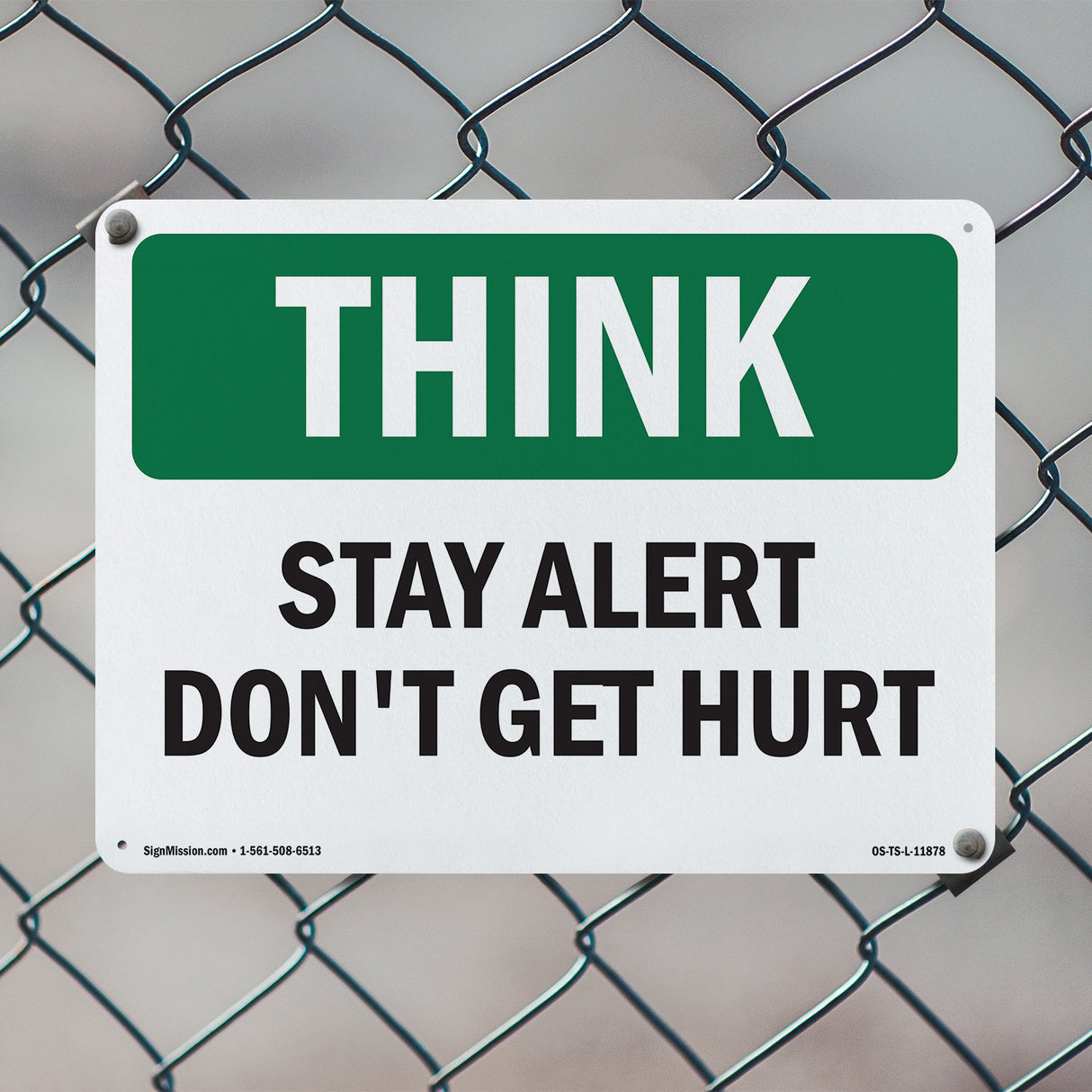 Stay Alert Don't Get Hurt Bilingual