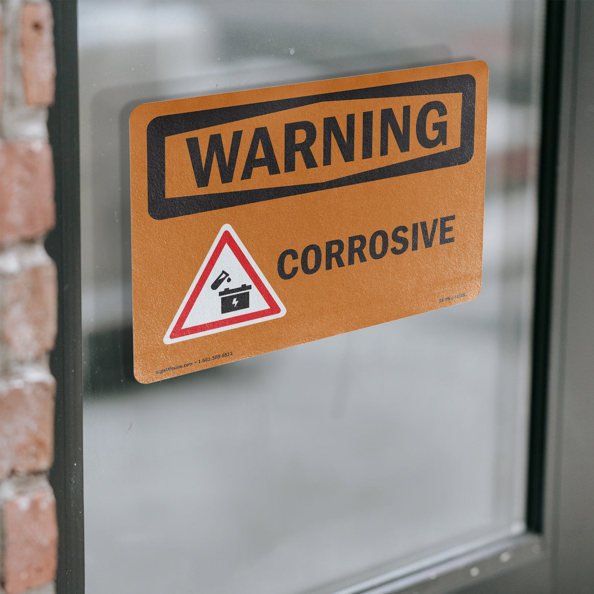 Corrosive - Material Corrosivo