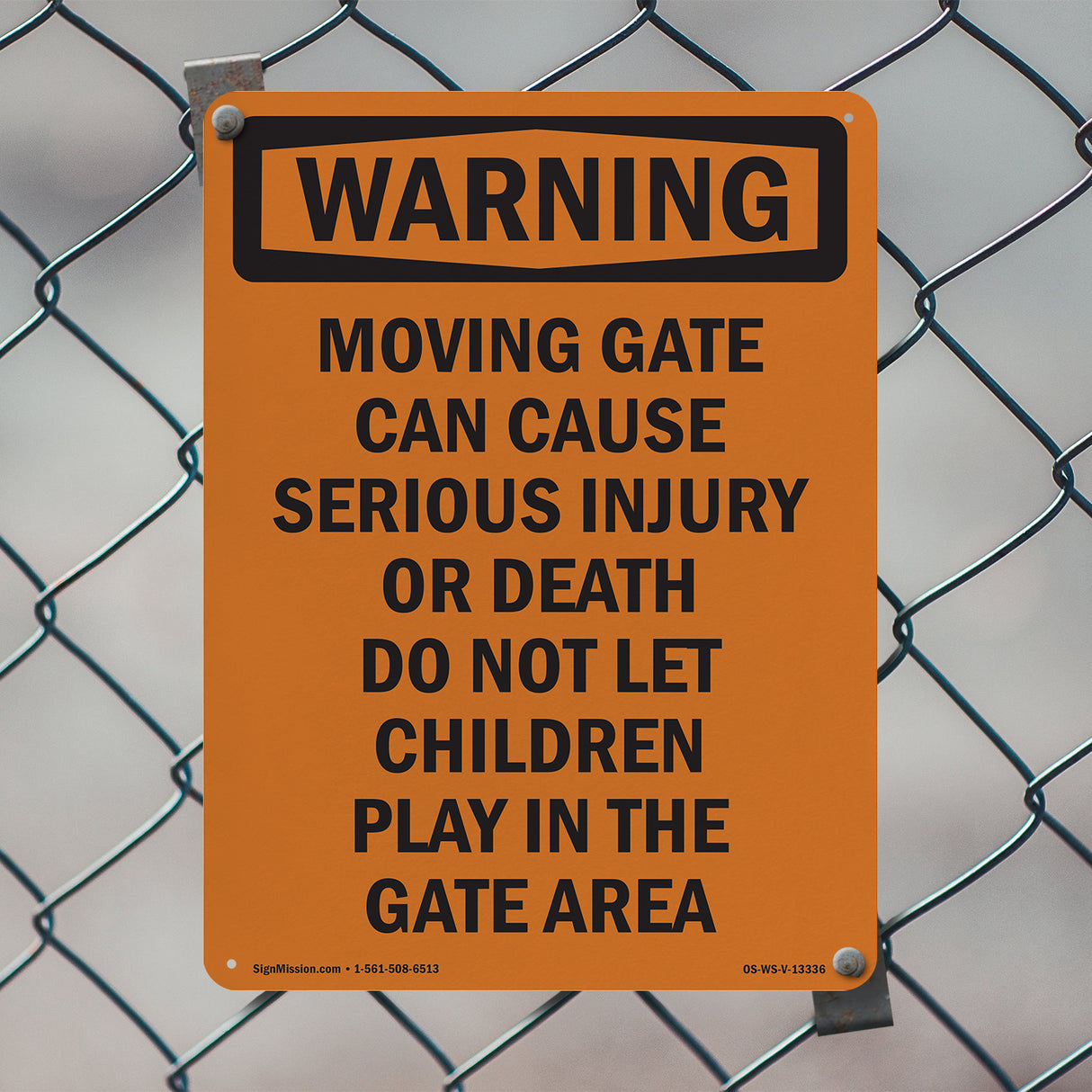 Moving Gate Can Cause Serious Injury Or