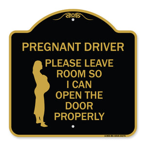 Pregnant Driver - Please Leave Room So I Can Open the Door Properly (With Graphic)