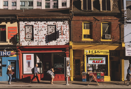 White Clearance Banner on Store