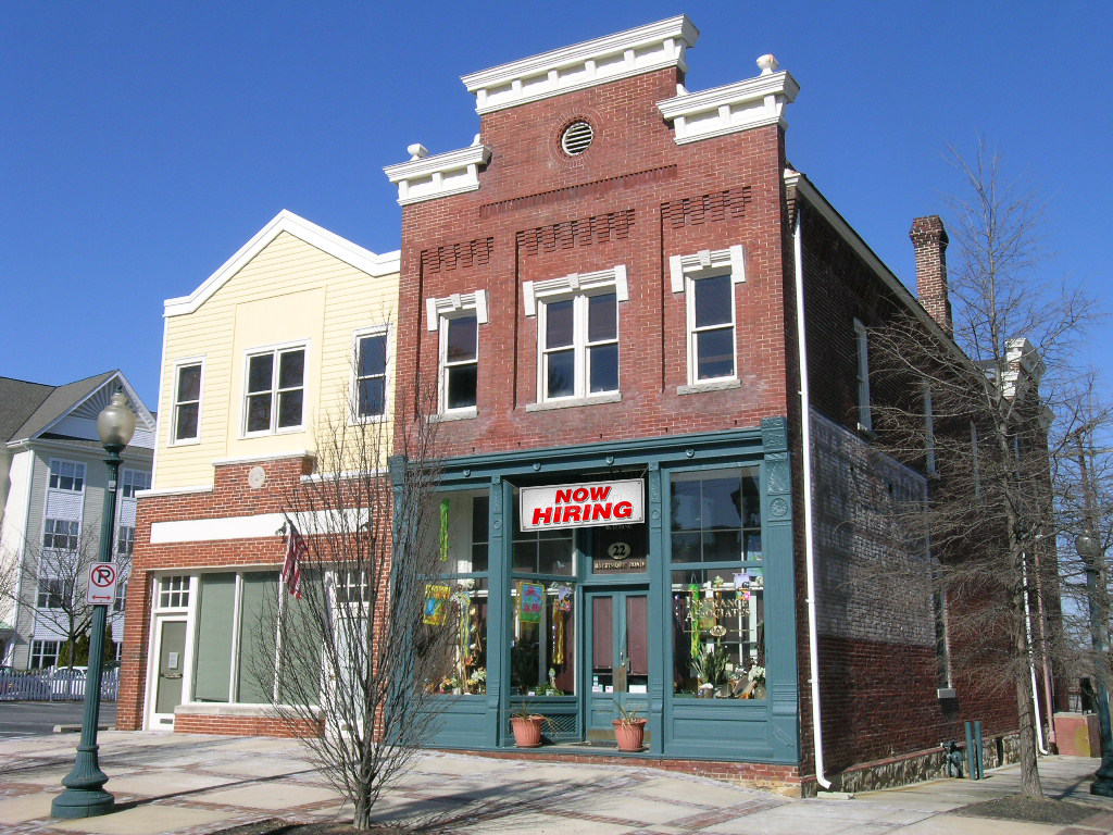 Now Hiring Banner on Storefront